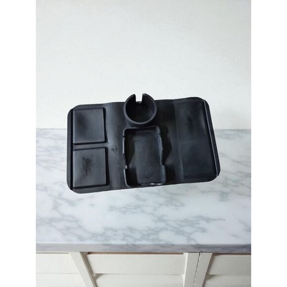 Silicone Couch Armrest Cup/Phone/Remote Holder - Picture 1 of 3